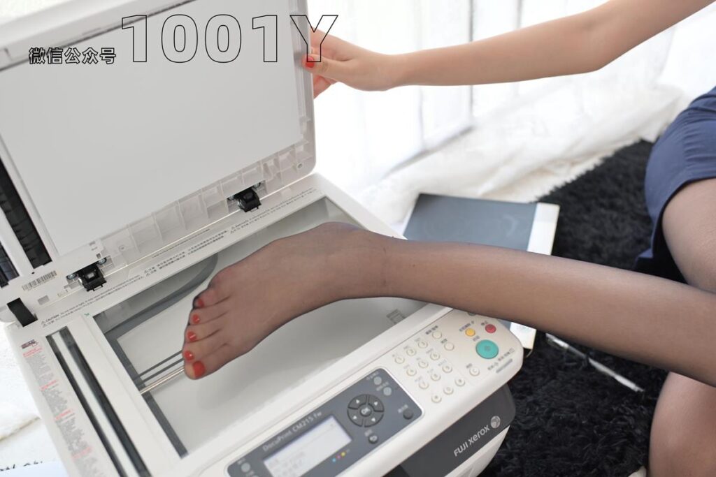 [IESS異思趣向] 一千零一夜 049 西瓜《我的小秘書3》[96P/159MB]插圖1