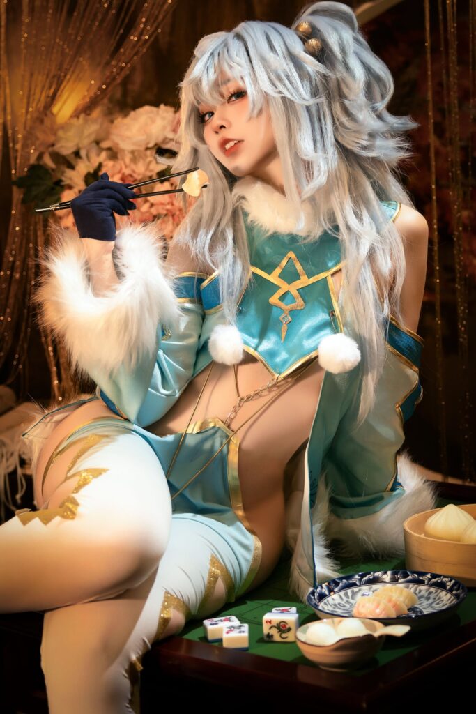 G44不會(huì)受傷 NO.101 – 芙洛倫春節(jié)[30P/361MB]插圖1