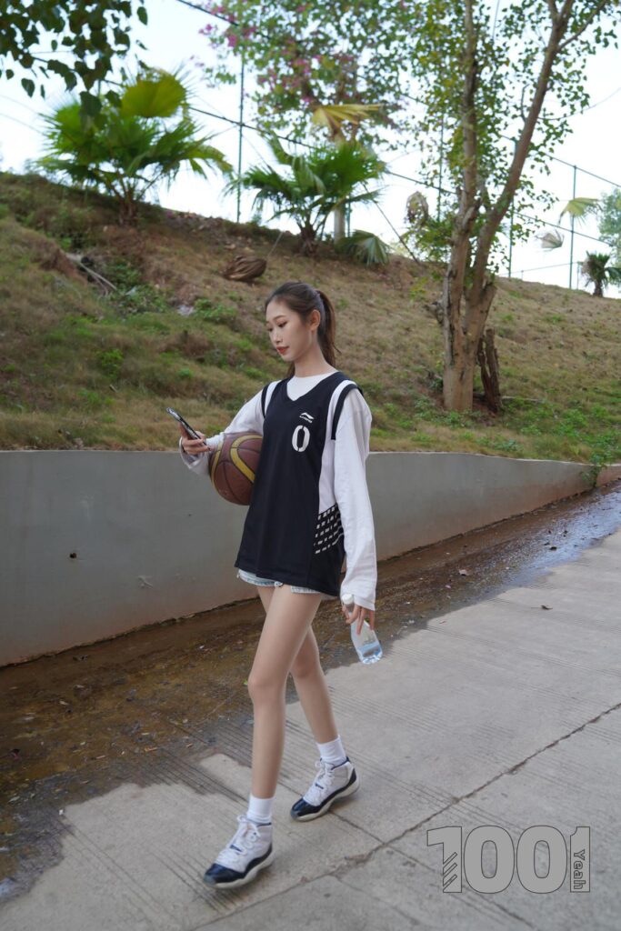 [IESS異思趣向] 一千零一夜 105 草莓《陪女朋友打籃球1》 [98P/247MB]插圖3