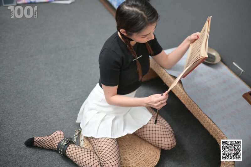 [IESS異思趣向] 一千零一夜 120 真真《好好學習 努力寫字2》 [73P/74MB]-無料攝影圈