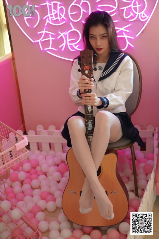 [IESS異思趣向] 一千零一夜 133 真真《逃課的JK少女3》 [84P/63MB]-無料攝影圈