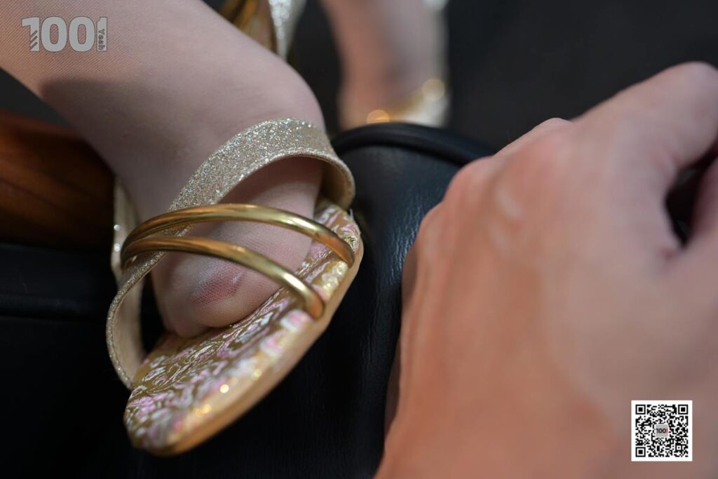 [IESS異思趣向] 一千零一夜 152 西瓜《職場(chǎng)小白面試記4》[93P/73MB]插圖2