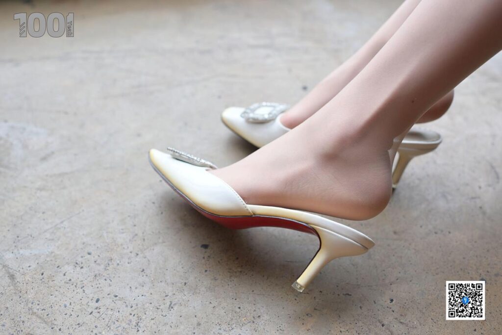 [IESS異思趣向] 一千零一夜 176 Lucy《貴婦的日常生活2》[80P/77MB]插圖2