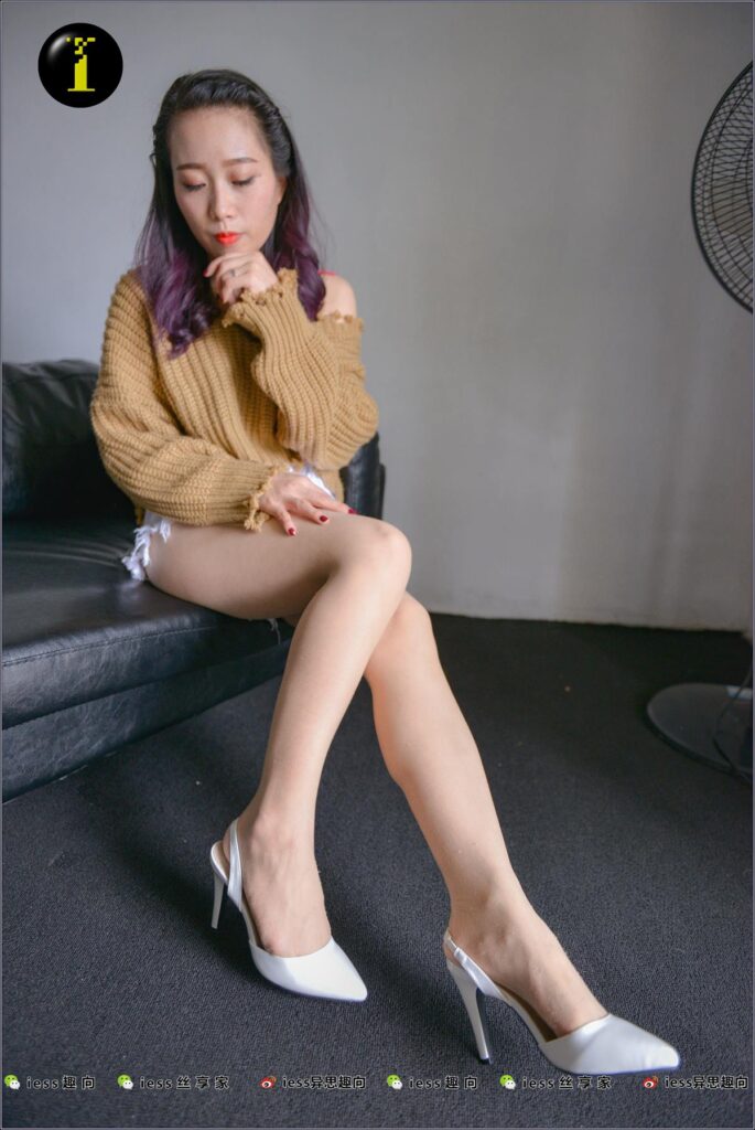 [IESS異思趣向] 普惠集 009-范美美 把穿得起球的襪子換了 [90P/157MB]插圖