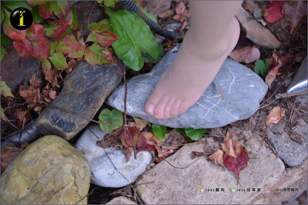 [IESS異思趣向] 普惠集 034 小捷 銀色高跟鞋 [60P/109MB]插圖1