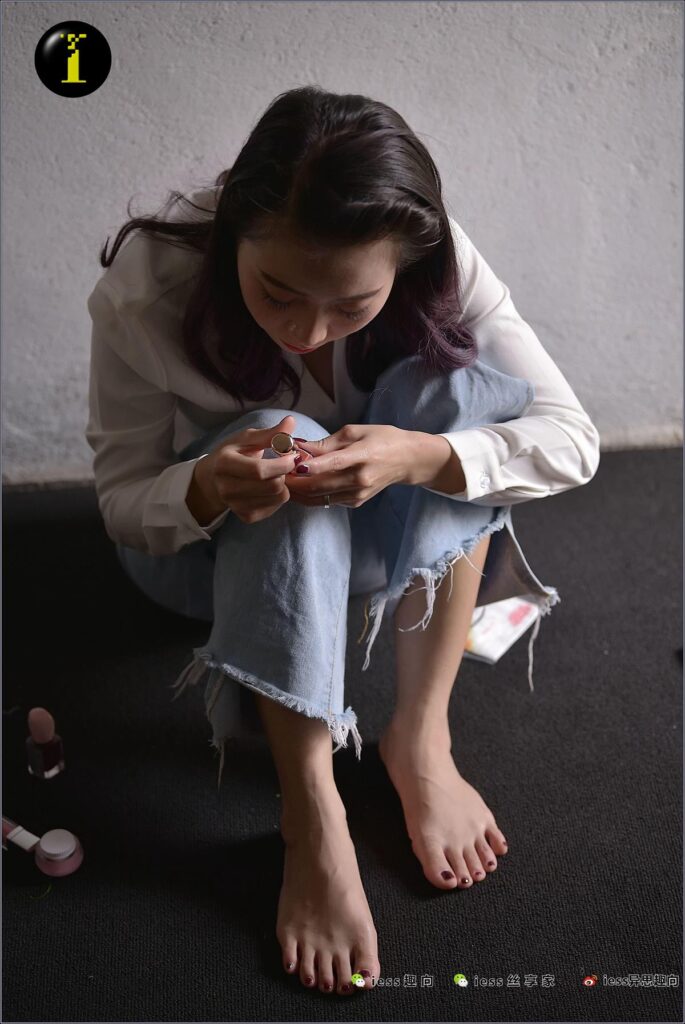 [IESS異思趣向] 普惠集 073 范美美-涂趾甲油 [88P/132MB]插圖