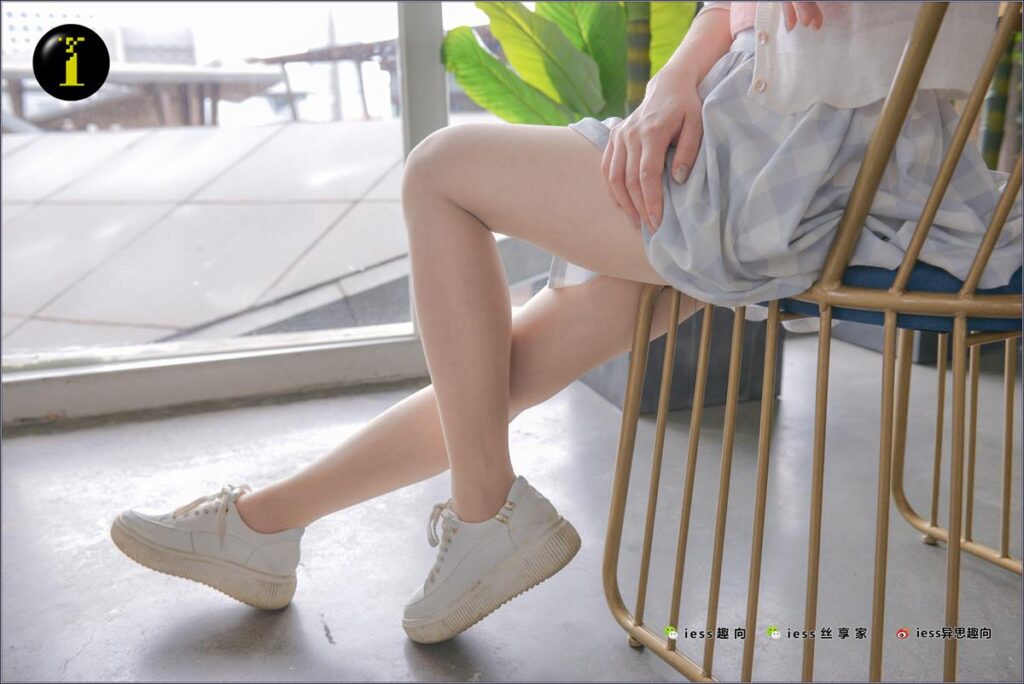 [IESS異思趣向] 普惠集 074 古典腿神小捷-小捷的小白鞋 [92P/124MB]插圖3