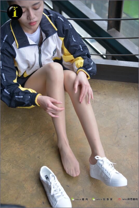 [IESS異思趣向] 普惠集 087-我的小白鞋趣向（特寫）[62P/77.8MB]-無(wú)料攝影圈