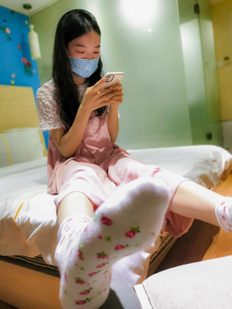 魚(yú)魚(yú)足影 第15期 細(xì)妹小白鞋棉船襪棉襪腳 [189P/1V/981MB]插圖2