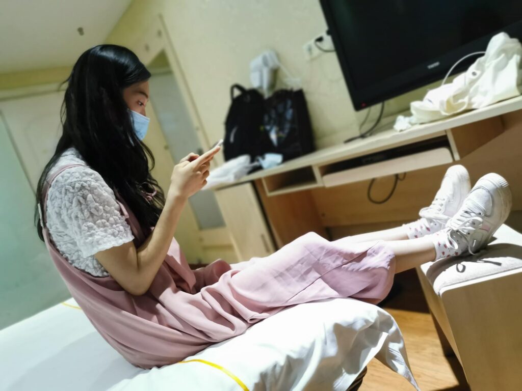 魚(yú)魚(yú)足影 第15期 細(xì)妹小白鞋棉船襪棉襪腳 [189P/1V/981MB]插圖1