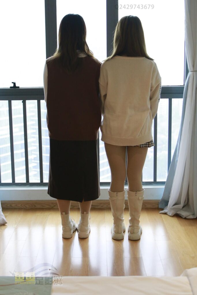 魚魚足影 第096期 雙胞胎姐妹長短靴肉厚絲腳裸足 [65P/1V/247M]插圖3