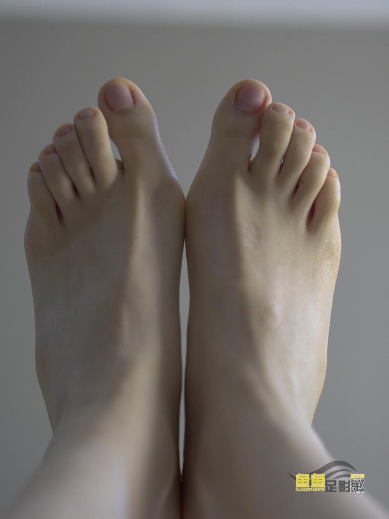 魚魚足影 103 茵茵老師白棉襪腳 [147P/1V/1.15G]插圖5