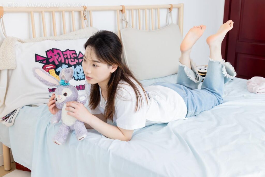 物戀傳媒 NO.2390 荔枝-帆布鞋、短白棉襪、裸足[150P/1V/3.66GB]插圖5