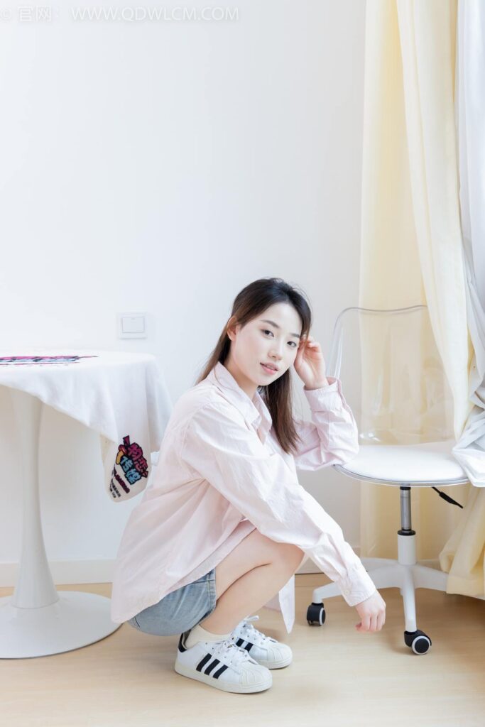 物戀傳媒 NO.2395 荔枝-板鞋、白棉襪、裸足[150P/1V/3.27GB]插圖2