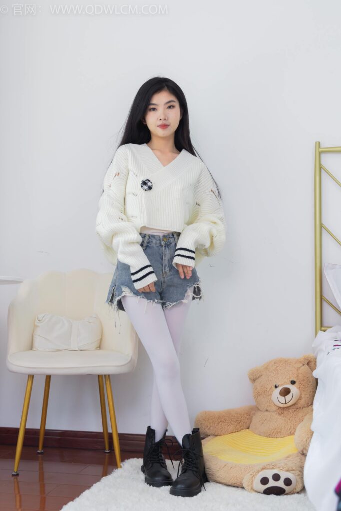 物戀傳媒 NO.2396 米米-馬丁靴、厚白絲[150P/1V/2.74GB]插圖2