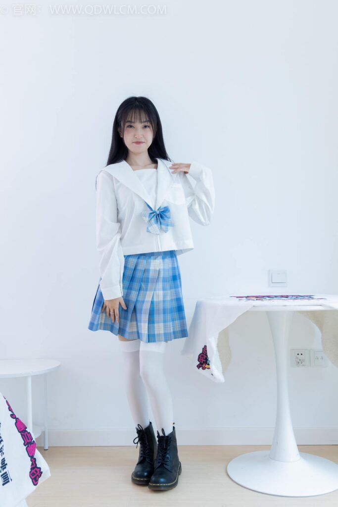 物戀傳媒 NO.2398 嘉木-帆布鞋、馬丁靴、過膝白襪[155P/1V/4.52GB]插圖2