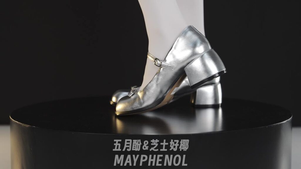 芝士好椰 NO.086 – 這就是“銀“光溢彩的感覺[2V/643MB]插圖2