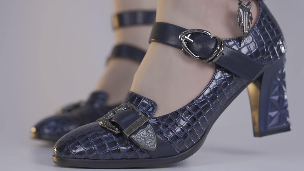 芝士好椰 NO.089 – 這鞋細(xì)節(jié)絕了！美杜莎奇跡島Medusa[1V/526MB]插圖3