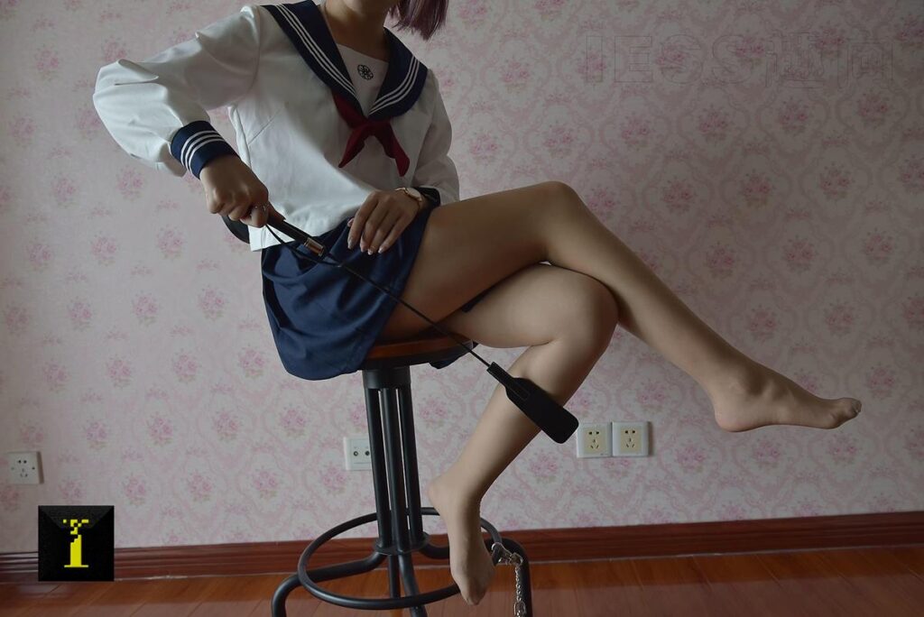 [IESS異思趣向] 普惠集 111 馨月-小皮鞭 [82P/72.8MB]插圖2