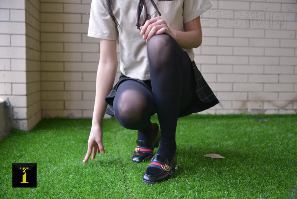 [IESS異思趣向] 普惠集 139-《50D、JK和少女》2 [75P/192MB]插圖1