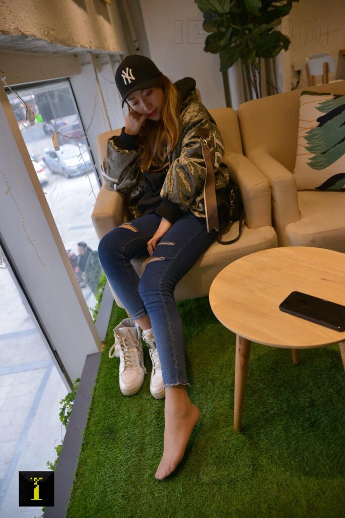 [IESS異思趣向] 普惠集136-小捷的雙層襪 [74P/188MB]插圖1