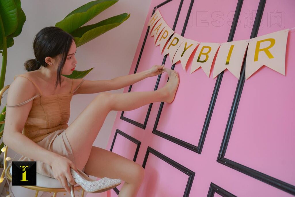 [IESS異思趣向] 普惠集 142-小羽的肉絲2 [90P/101MB]插圖3