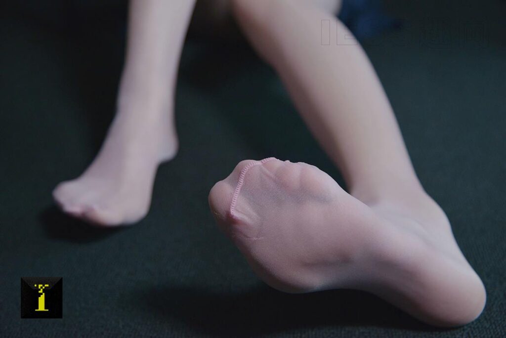 [IESS異思趣向] 普惠集 157 若琪 – 粉色的薄絲 [82P/111MB]插圖1