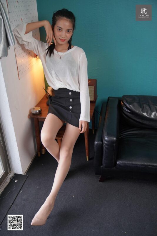 [IESS異思趣向] 普惠集 178 -靦腆的新模蘇菲 [84P/73MB]-無料攝影圈