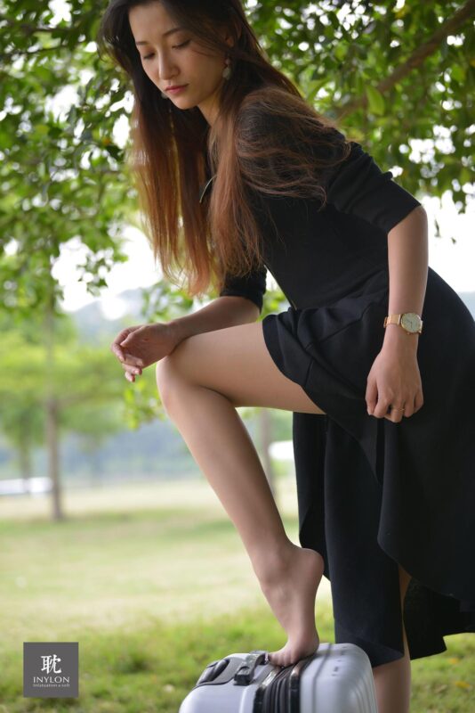 [IESS異思趣向] 普惠集 207 秋秋的一組隨拍 [94P/111MB]-無料攝影圈