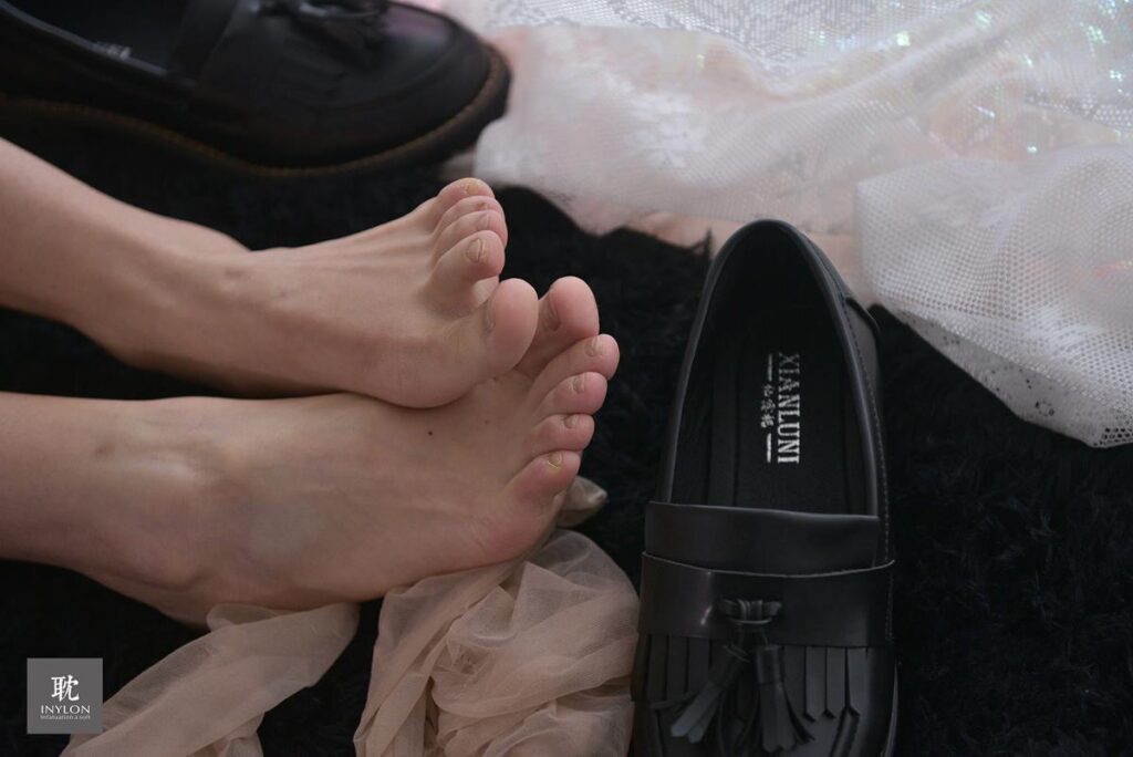 [IESS異思趣向] 普惠集 215 格格 小皮鞋2 [60P/79MB]插圖3