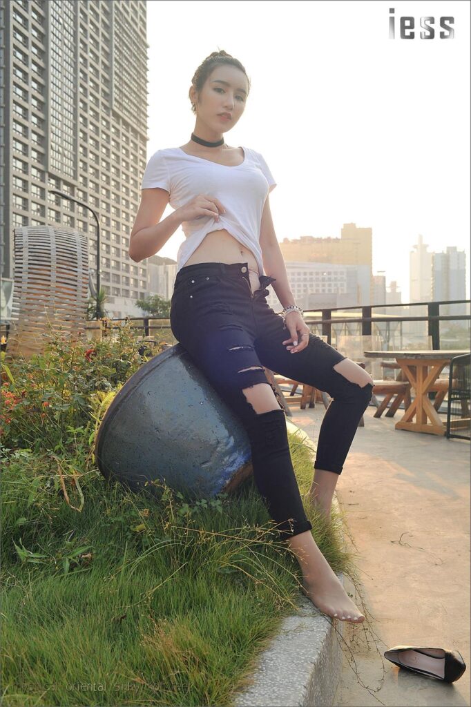 [IESS異思趣向] 2016.10.19 絲足便當018：《SASA與ES6(超薄肉絲)》 [60P/70MB]插圖2