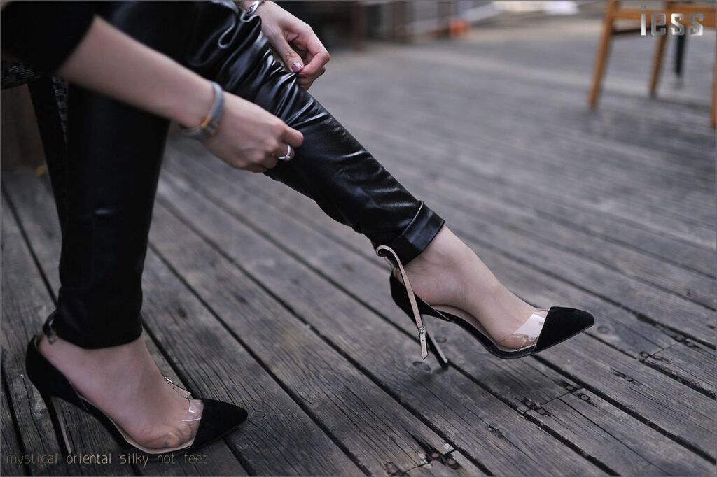 [IESS異思趣向] 2016.11.17 絲足便當(dāng)033：《窒息之美》 [46P/41MB]插圖2