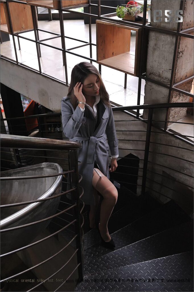 [IESS異思趣向] 2017.01.01 絲足便當(dāng)048：《羽》 [99P/124MB]插圖