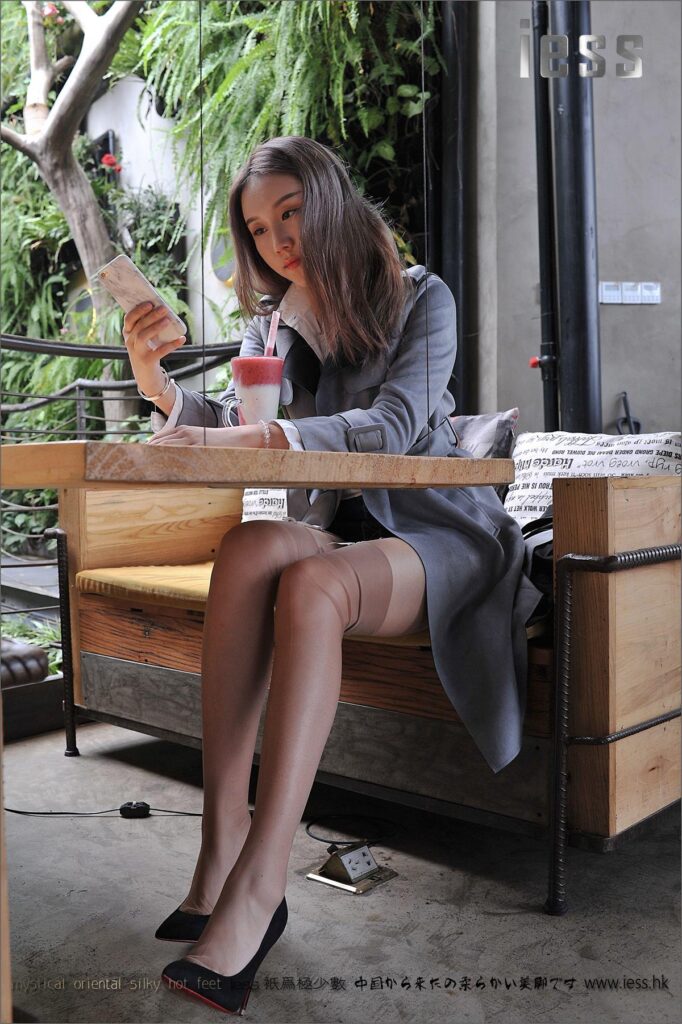 [IESS異思趣向] 2017.01.01 絲足便當(dāng)048：《羽》 [99P/124MB]插圖2