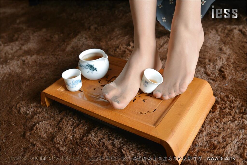 [IESS異思趣向] 2017.01.31 絲足便當068：《請茶》小C [99P/195MB]插圖2