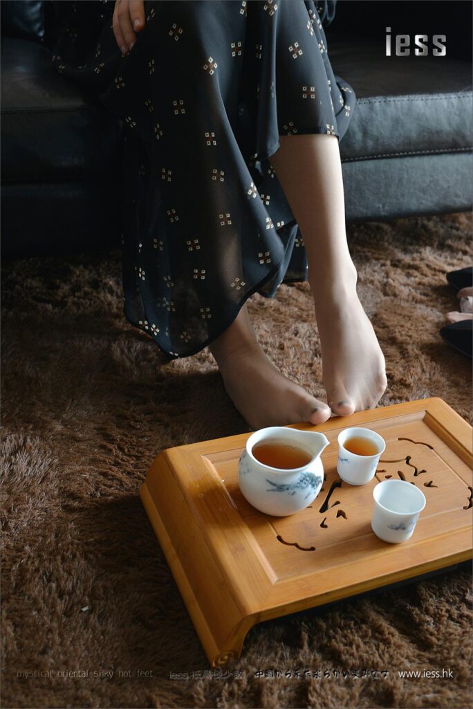 [IESS異思趣向] 2017.01.31 絲足便當068：《請茶》小C [99P/195MB]插圖1