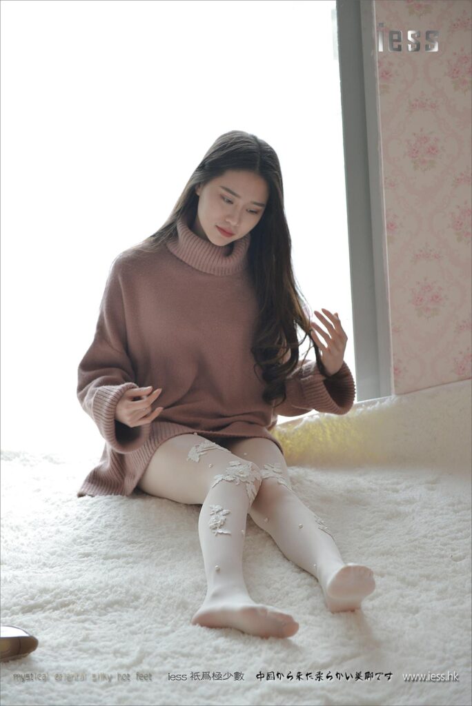 [IESS異思趣向] 2017.03.10 絲足便當083：《雪蓮花》佳佳 [99P/93MB]插圖1