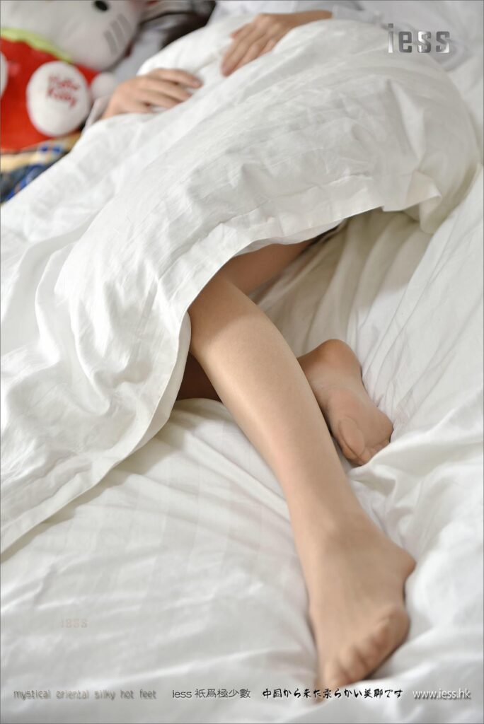 [IESS異思趣向] 2017.03.13 絲足便當084：絲足場景劇七《妹妹的周末》-part1晨起 [60P/50MB]插圖2