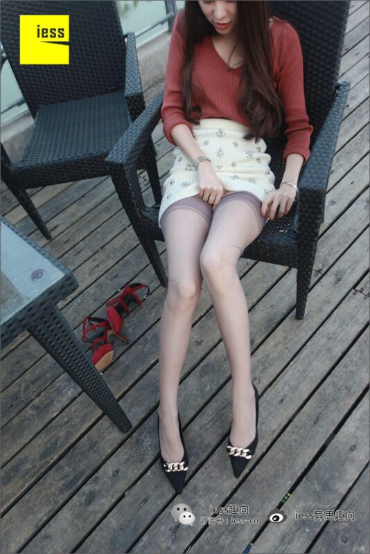 [IESS異思趣向] 2017.03.22 絲足便當(dāng)089：《ES8第八種武器》佳爺 [99P/105MB]-無料攝影圈