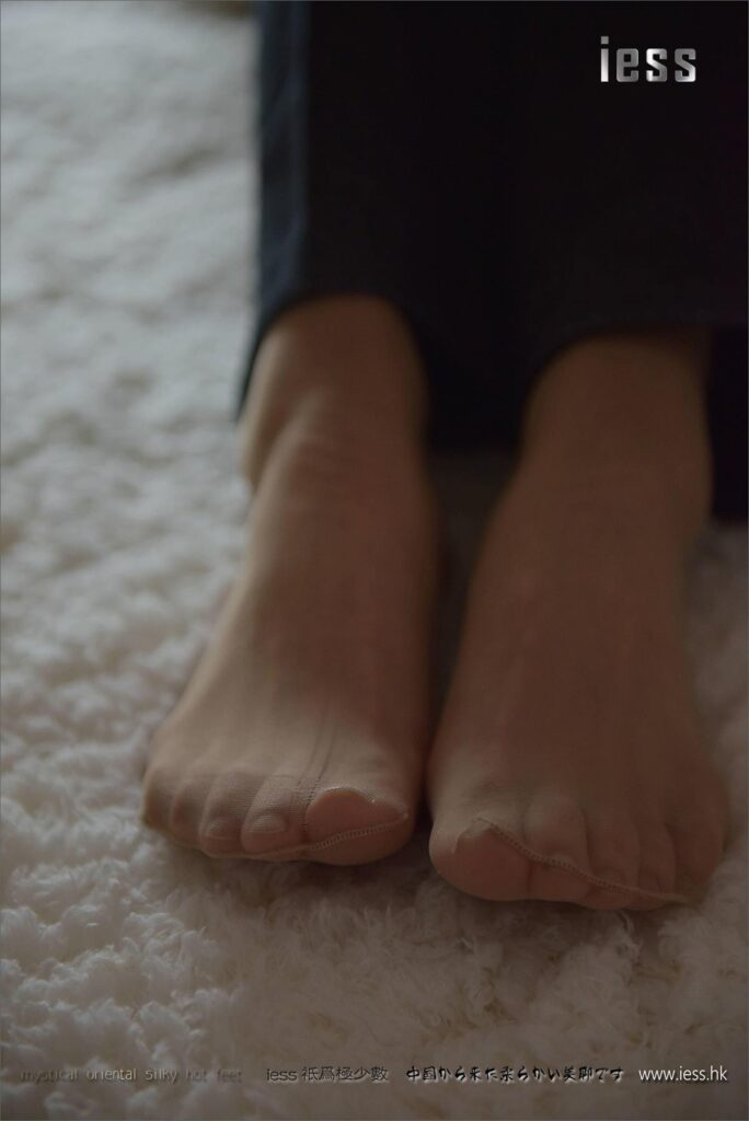 [IESS異思趣向] 2017.05.05 絲足便當114：《小六的長褲短絲》小六 [99P/126MB]插圖1