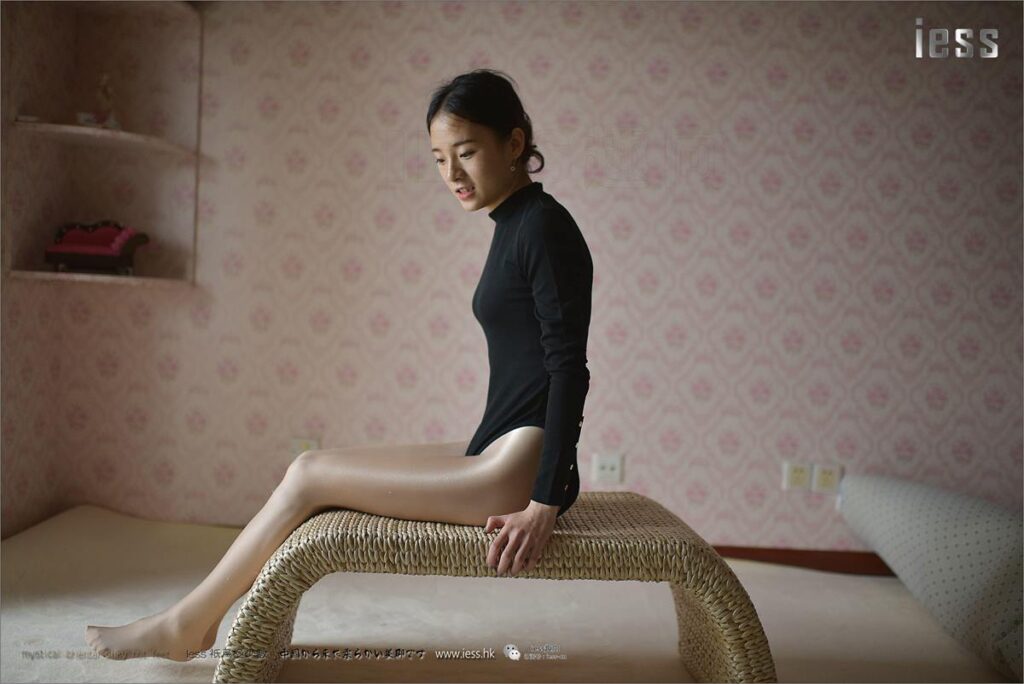 [IESS異思趣向] 2017.07.11 絲足便當120：《舍賓絲襪來了（2）》小六 [99P/494MB]插圖