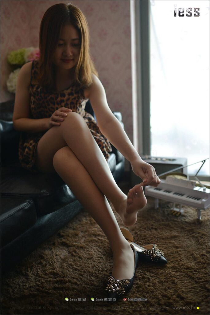 [IESS異思趣向] 2017.09.13 絲足便當150：《超長沖程之口口是肉》人妻芳芳 [98P/699MB]插圖1