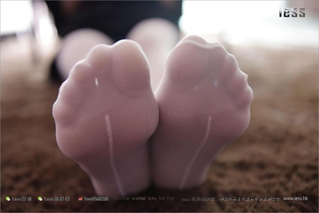 [IESS異思趣向] 2017.10.11 絲足便當(dāng)159：《白銀耳》小六 [99P/438MB]插圖1