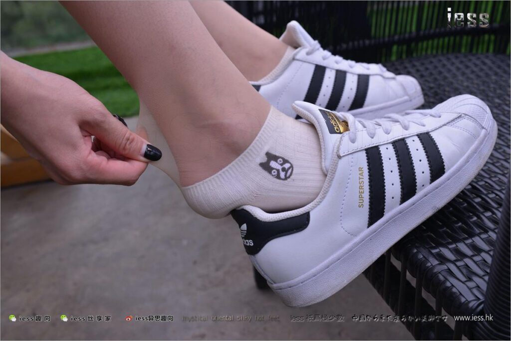 [IESS異思趣向] 2017.11.29 絲足便當172：《絲襪棉襪貝殼頭》雙十一特輯 圓叔叔 [99P/690MB]插圖2