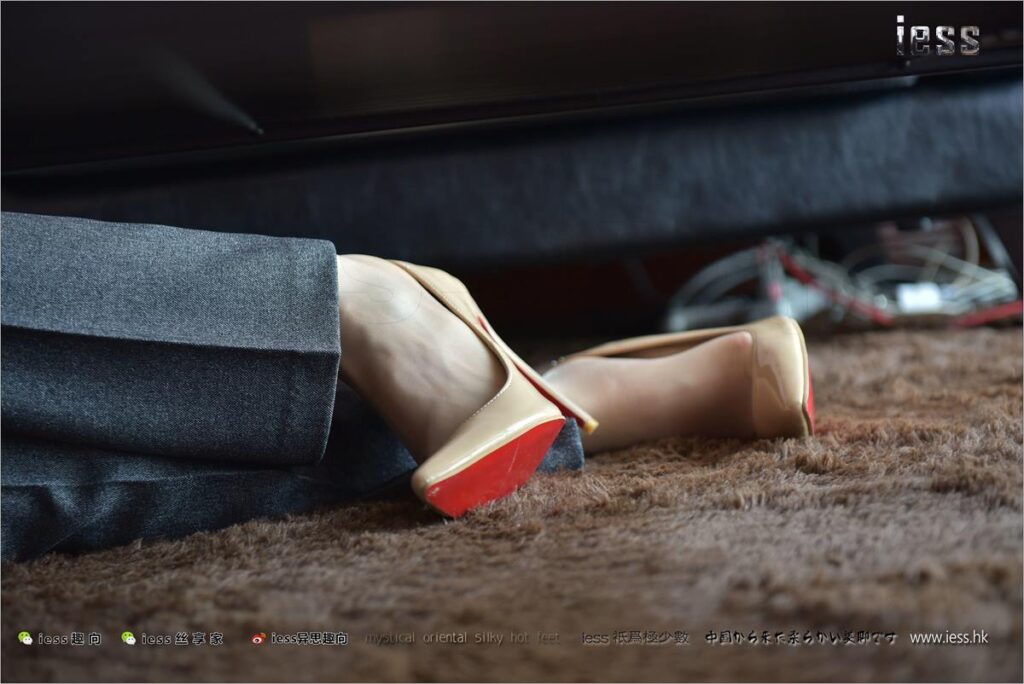 [IESS異思趣向] 2017.12.03 絲足便當(dāng)174：《找鑰匙 I 》趙老師 概念型作品 [99P/185MB]插圖2