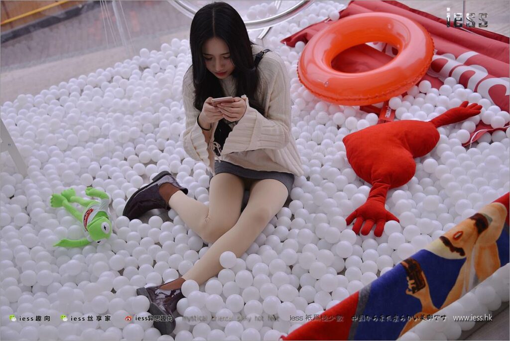 [IESS異思趣向] 2017.12.08 絲足便當(dāng)176：《臥槽，褲襪》幸子 [99P/117MB]插圖1