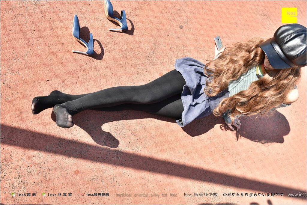 [IESS異思趣向] 2017.12.25 絲足便當(dāng)182：《厚嘿絲的“透肉”又惑》靜靜 [99P/218MB]插圖1