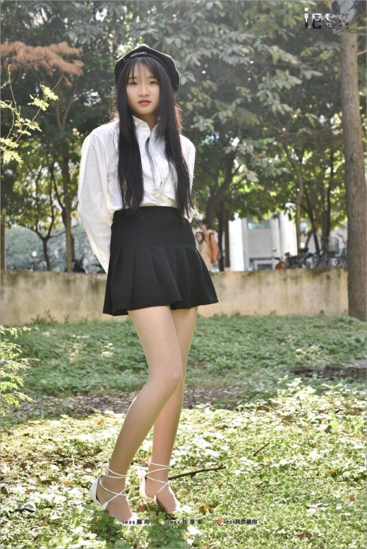 [IESS異思趣向] 2018.01.21 絲足便當(dāng)189：若琪《第一次穿高跟鞋》[99P/170MB]-無料攝影圈