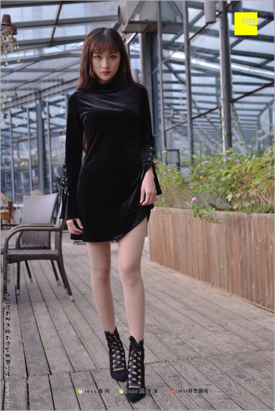 [IESS異思趣向] 2018.02.14 絲足便當(dāng)199：《顏值即正義》瀟瀟 [99P/153MB]-無料攝影圈