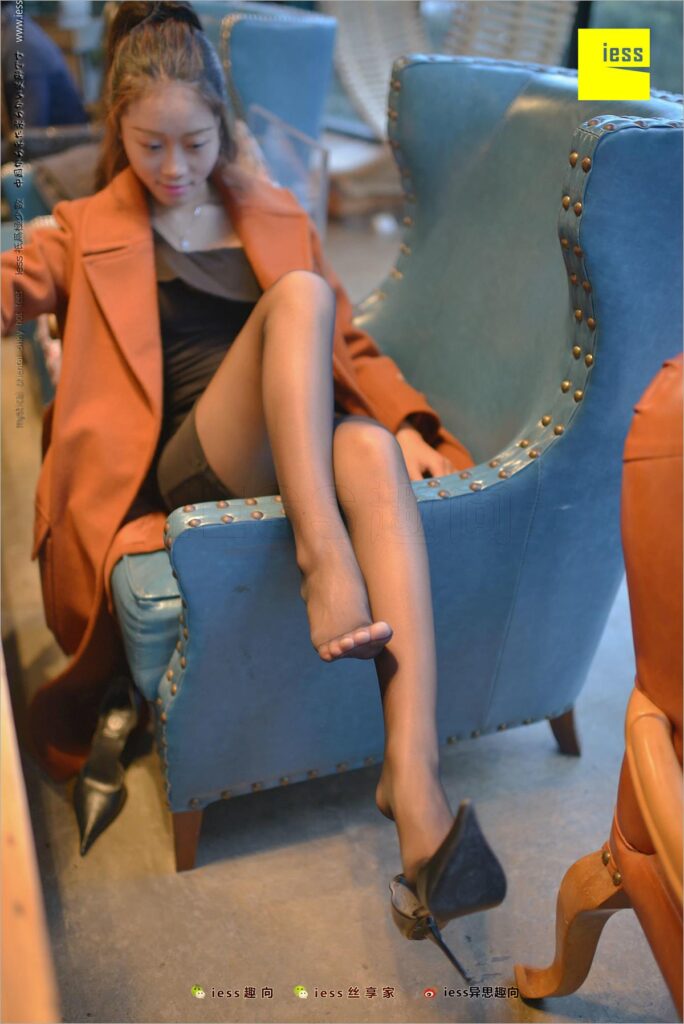 [IESS異思趣向] 2018.03.20 絲足便當209：《小黑妞的嘿絲美腿》小黑妹靜靜 [99P/135MB]插圖